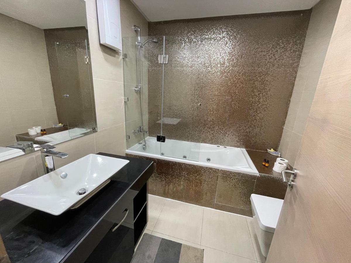 Appart De Luxe Front De Mer Prestigia Plage Des Nations ساليه المظهر الخارجي الصورة