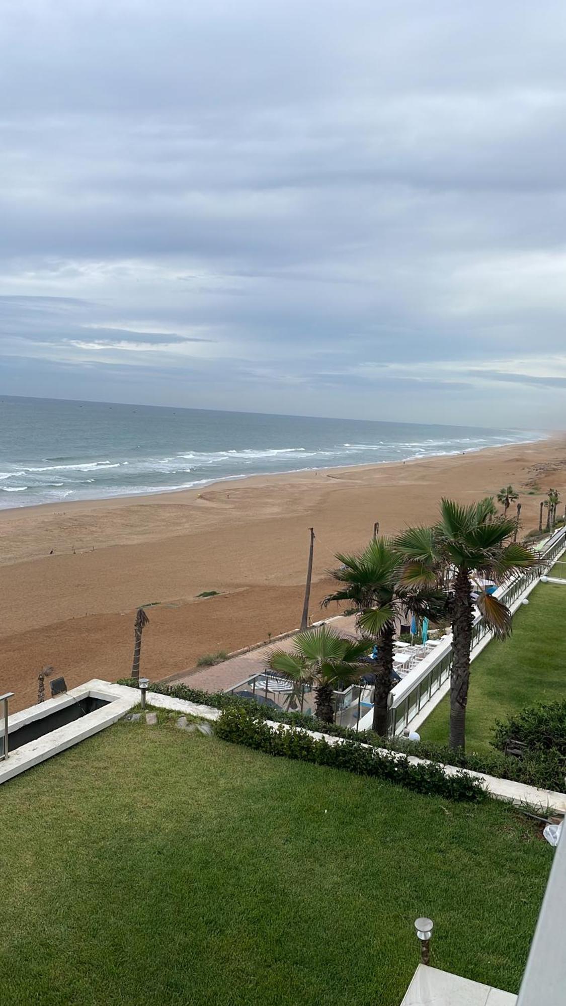 Appart De Luxe Front De Mer Prestigia Plage Des Nations ساليه المظهر الخارجي الصورة